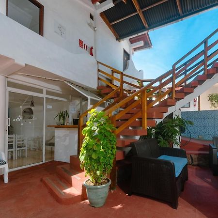 Hostal North Seymour Пуерто Айора Екстериор снимка