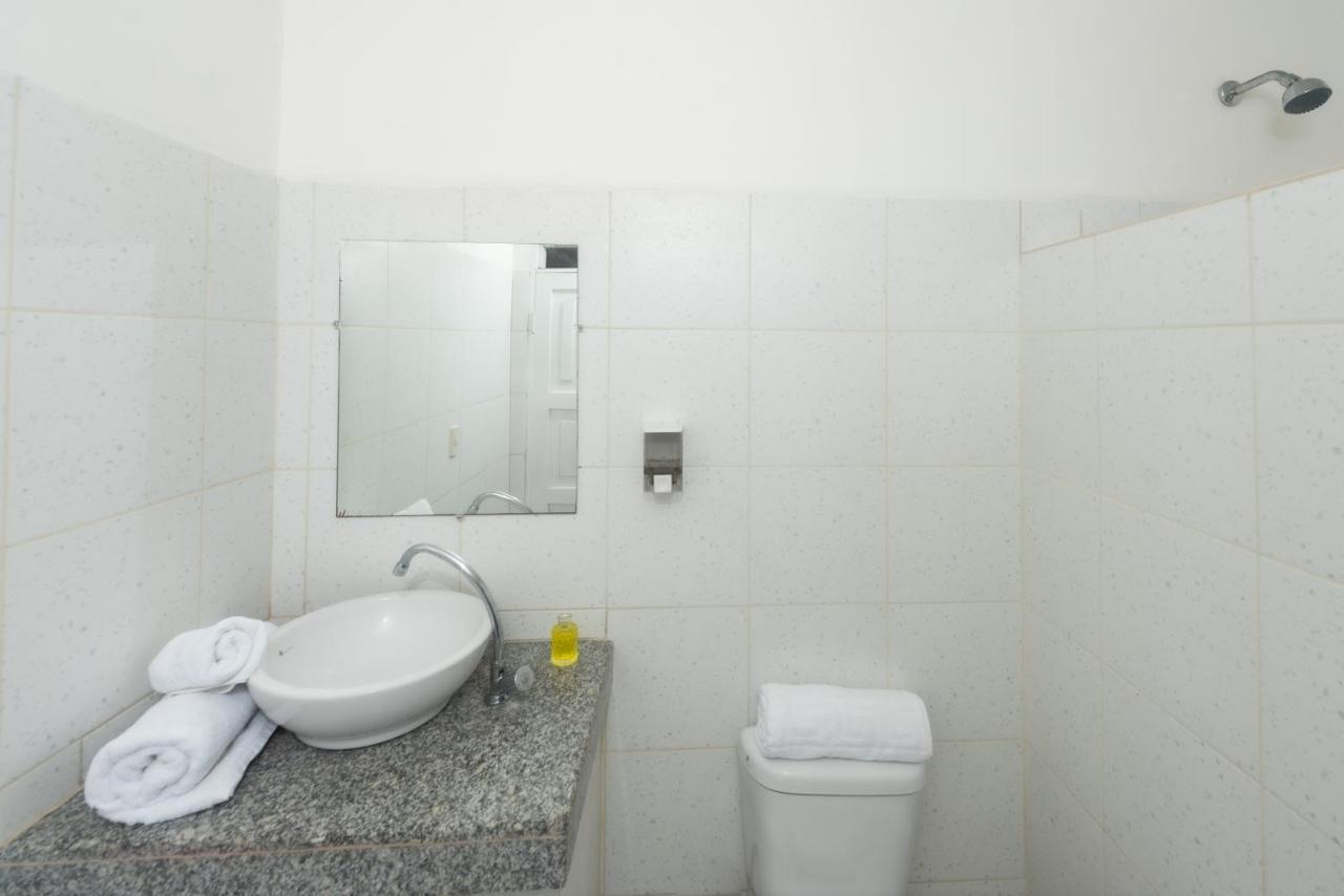 Hostal North Seymour Пуерто Айора Екстериор снимка