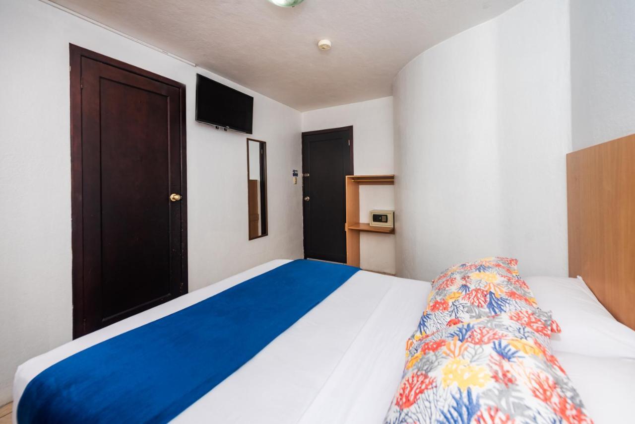 Hostal North Seymour Пуерто Айора Екстериор снимка