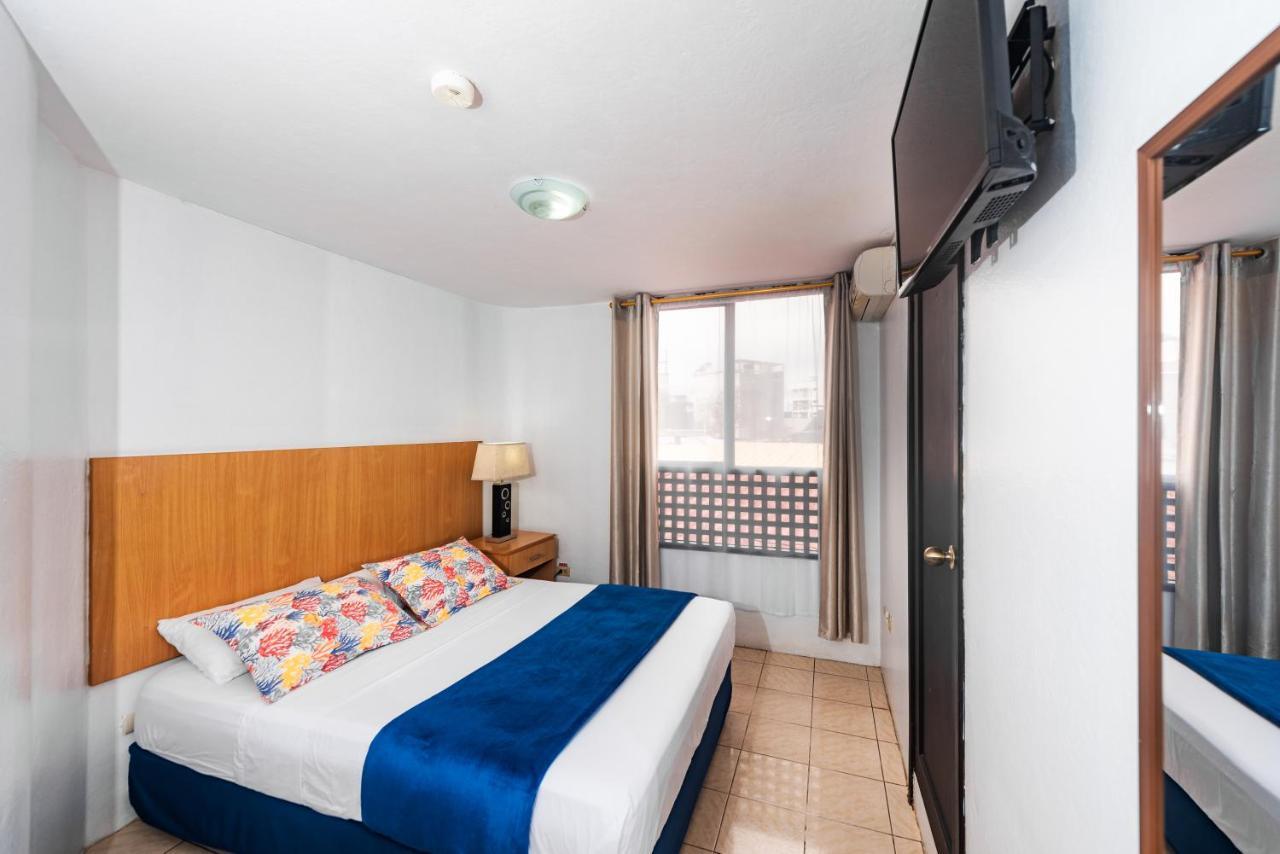 Hostal North Seymour Пуерто Айора Екстериор снимка